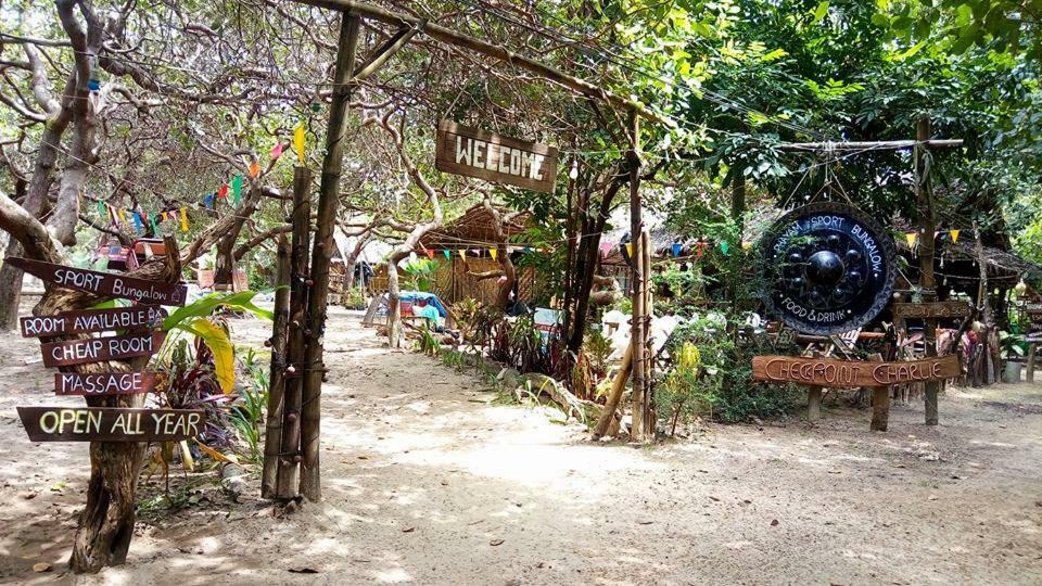Chalee Tropicana Bungalow Koh Phayam Exterior photo